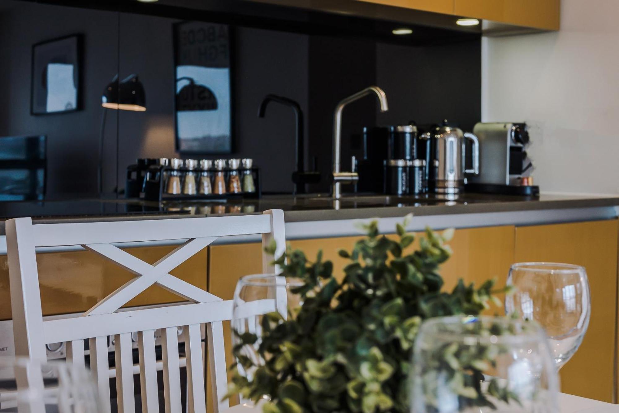 Host & Stay - The Waterfront Hideaway Ливърпул Екстериор снимка